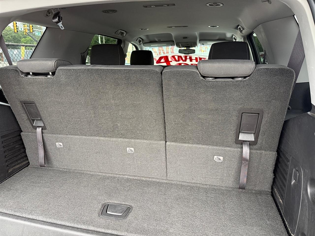 Chevrolet Tahoe LS 4WD 2015