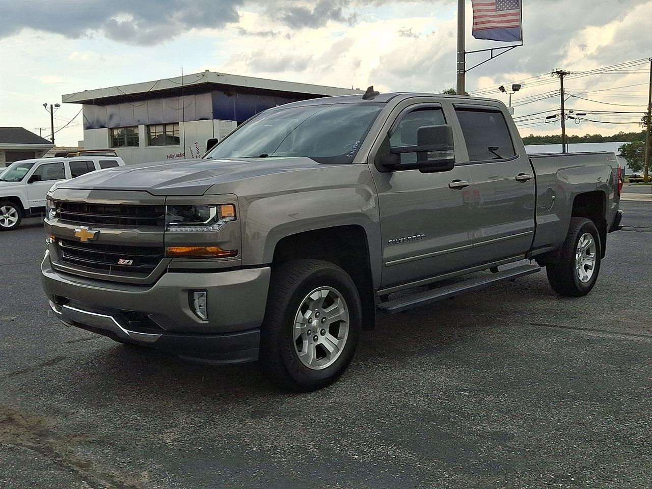 Chevrolet Silverado 1500 LT Crew Cab 4WD 2017