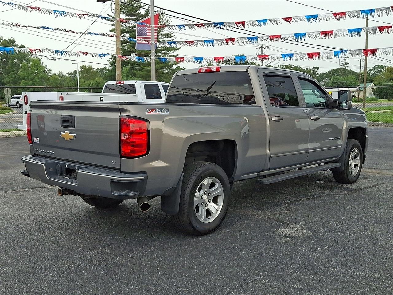 Chevrolet Silverado 1500 LT Crew Cab 4WD 2017