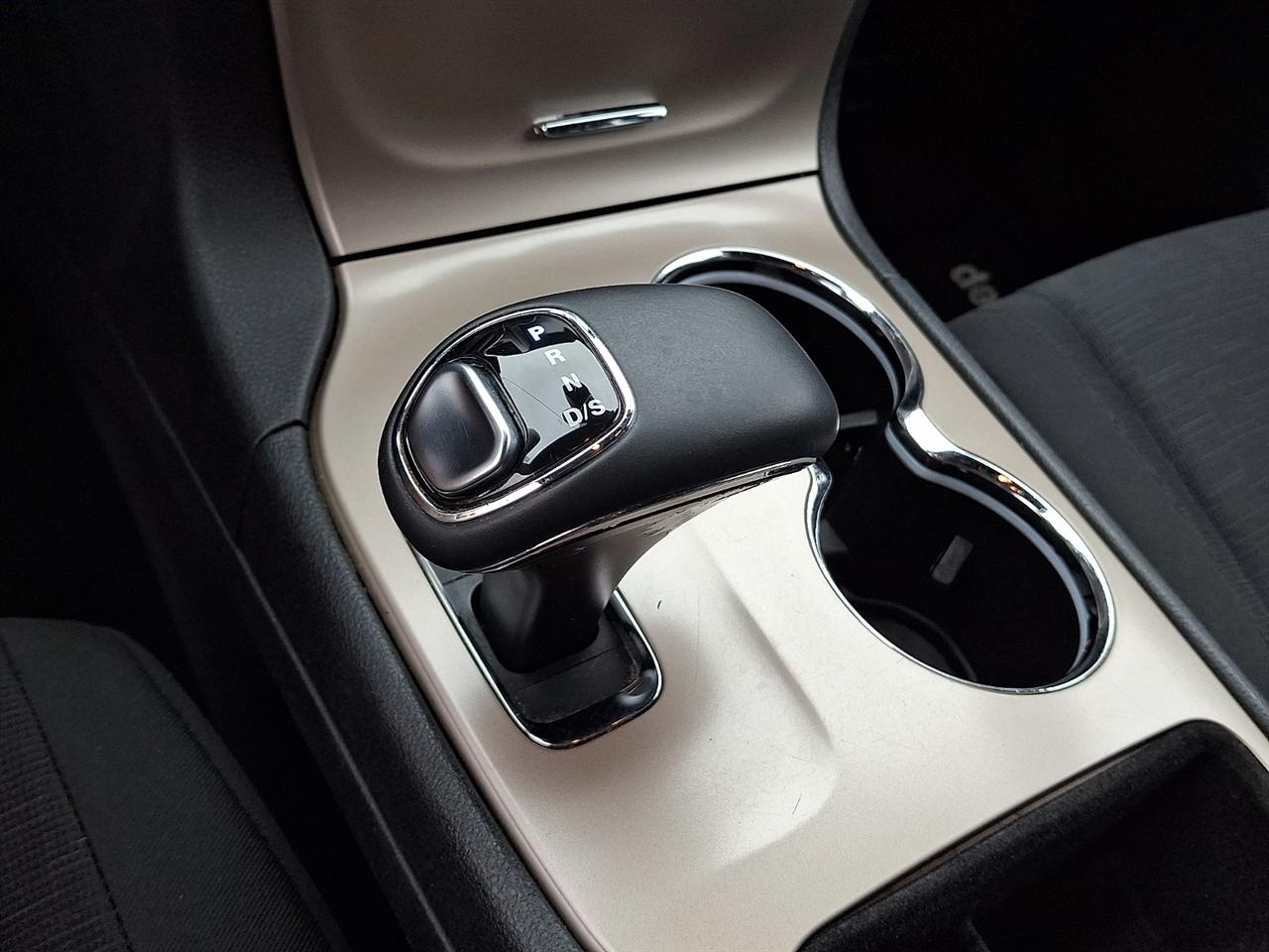 Jeep Grand Cherokee Laredo 4WD 2014