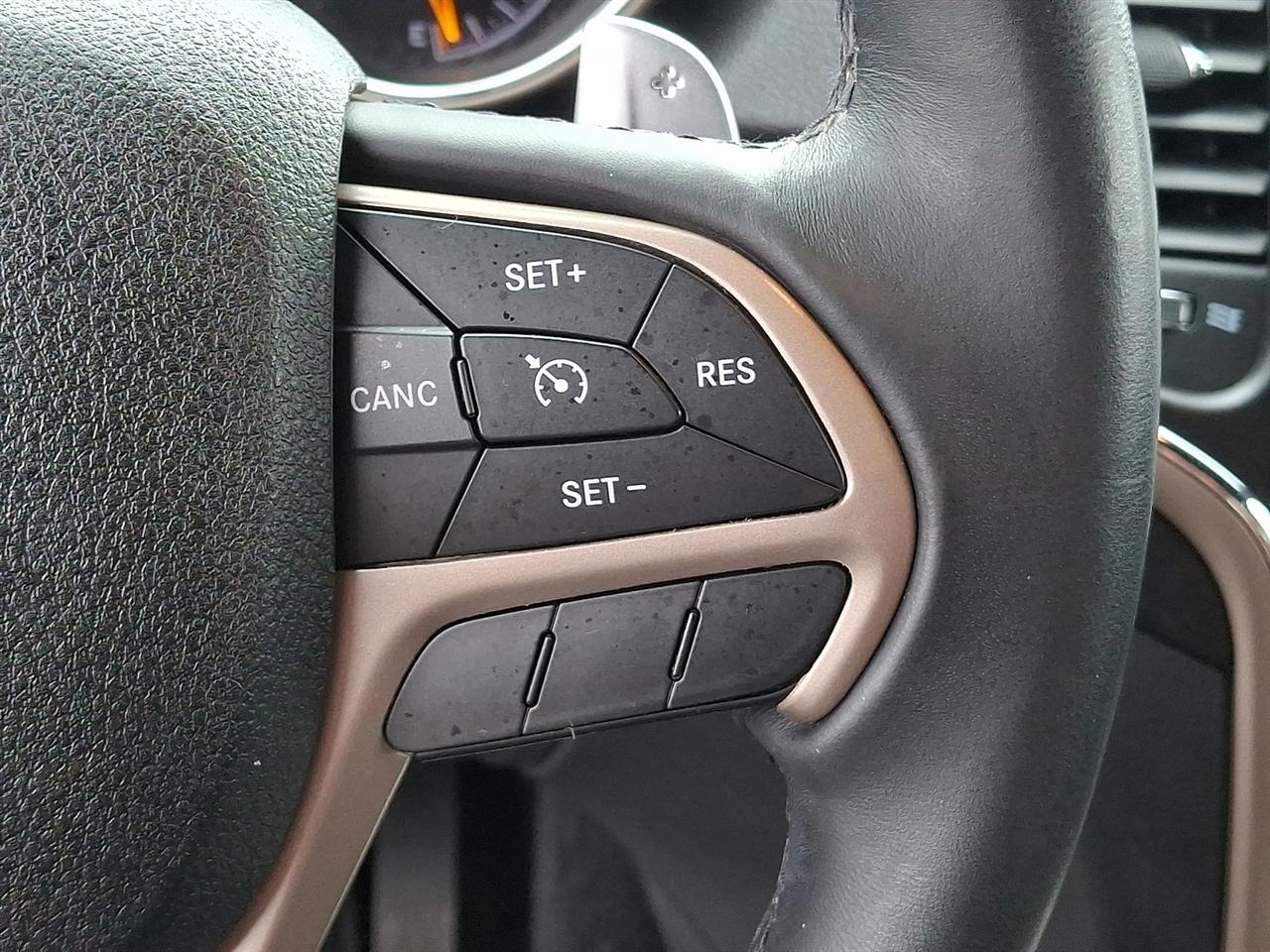 Jeep Grand Cherokee Laredo 4WD 2014