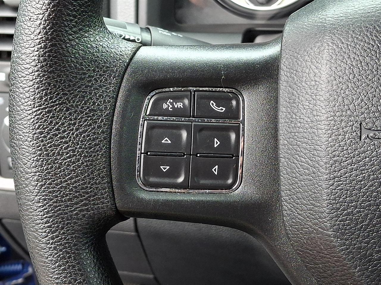 RAM 1500 Tradesman Quad Cab 4WD 2017