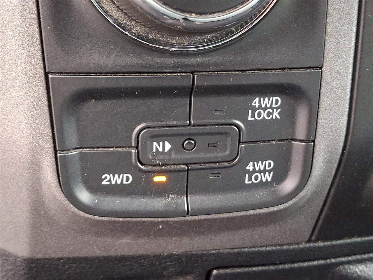RAM 1500 Tradesman Quad Cab 4WD 2017