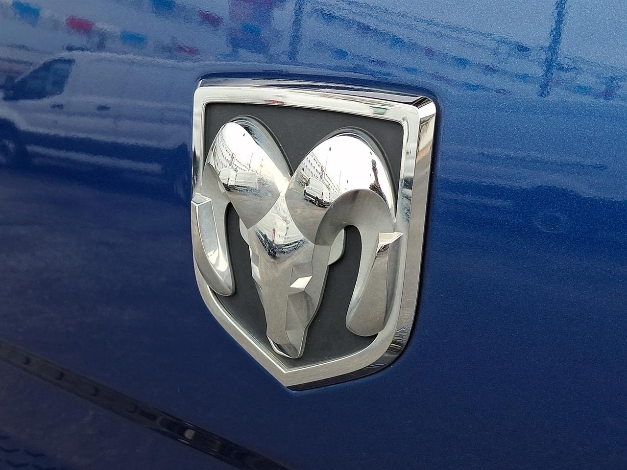 RAM 1500 Tradesman Quad Cab 4WD 2017