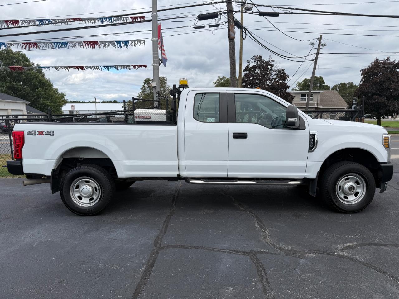 Ford F-350 SD Lariat SuperCab 4WD 2019