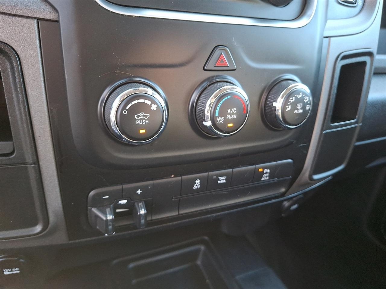 RAM 2500 Tradesman Crew Cab SWB 4WD 2018