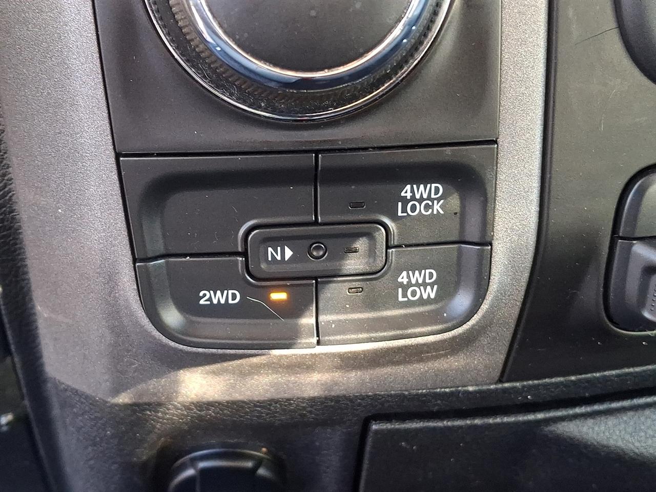 RAM 1500 Tradesman Quad Cab 4WD 2016