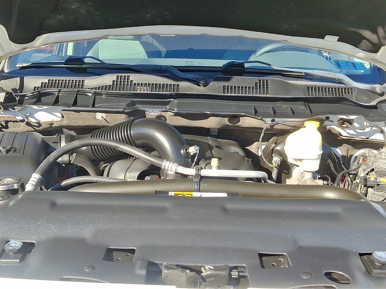 RAM 1500 Tradesman Quad Cab 4WD 2016