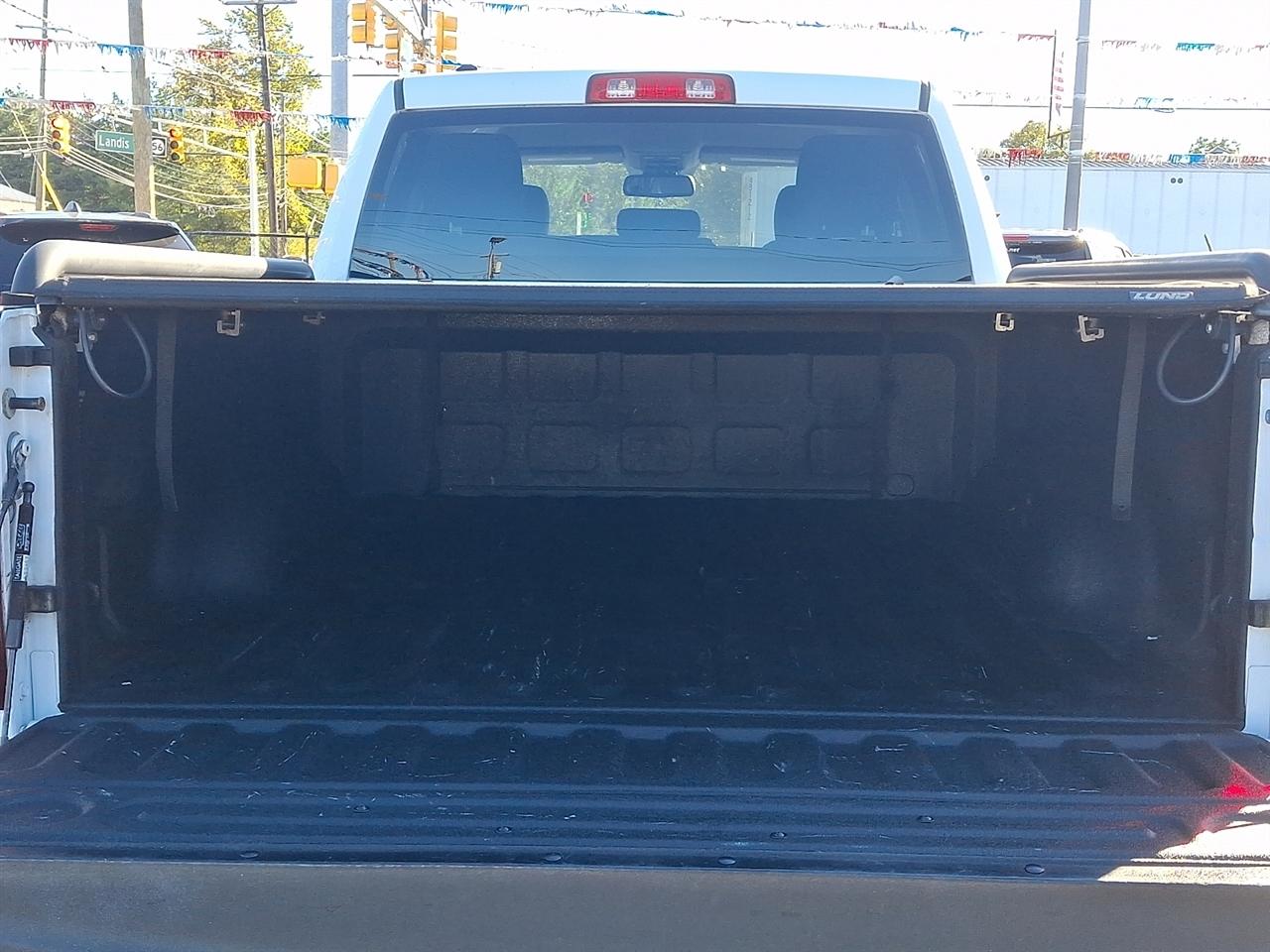 RAM 1500 Tradesman Quad Cab 4WD 2016
