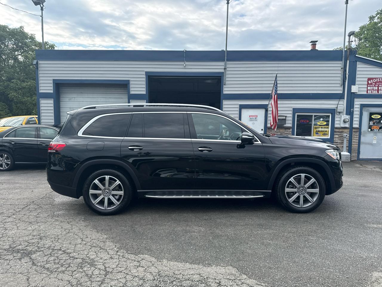 Mercedes-Benz GLS-Class  2022
