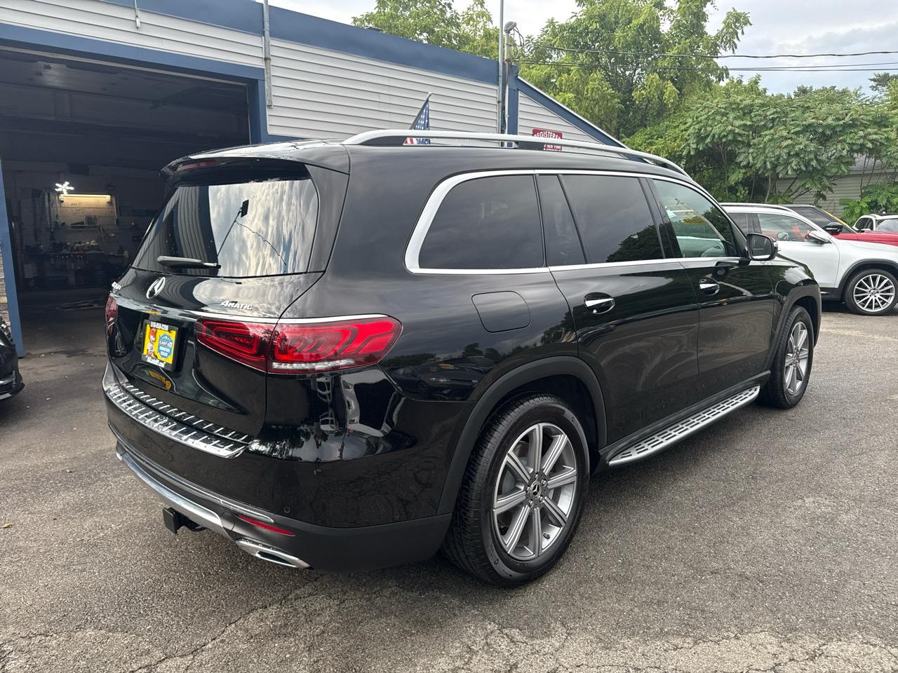 Mercedes-Benz GLS-Class  2022