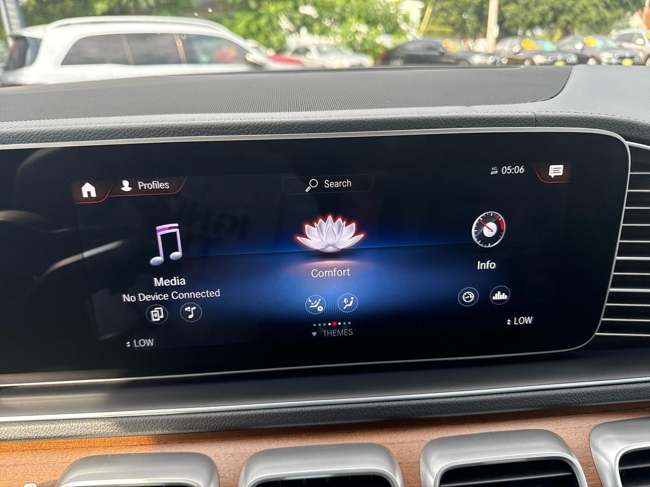 Mercedes-Benz GLS-Class  2022