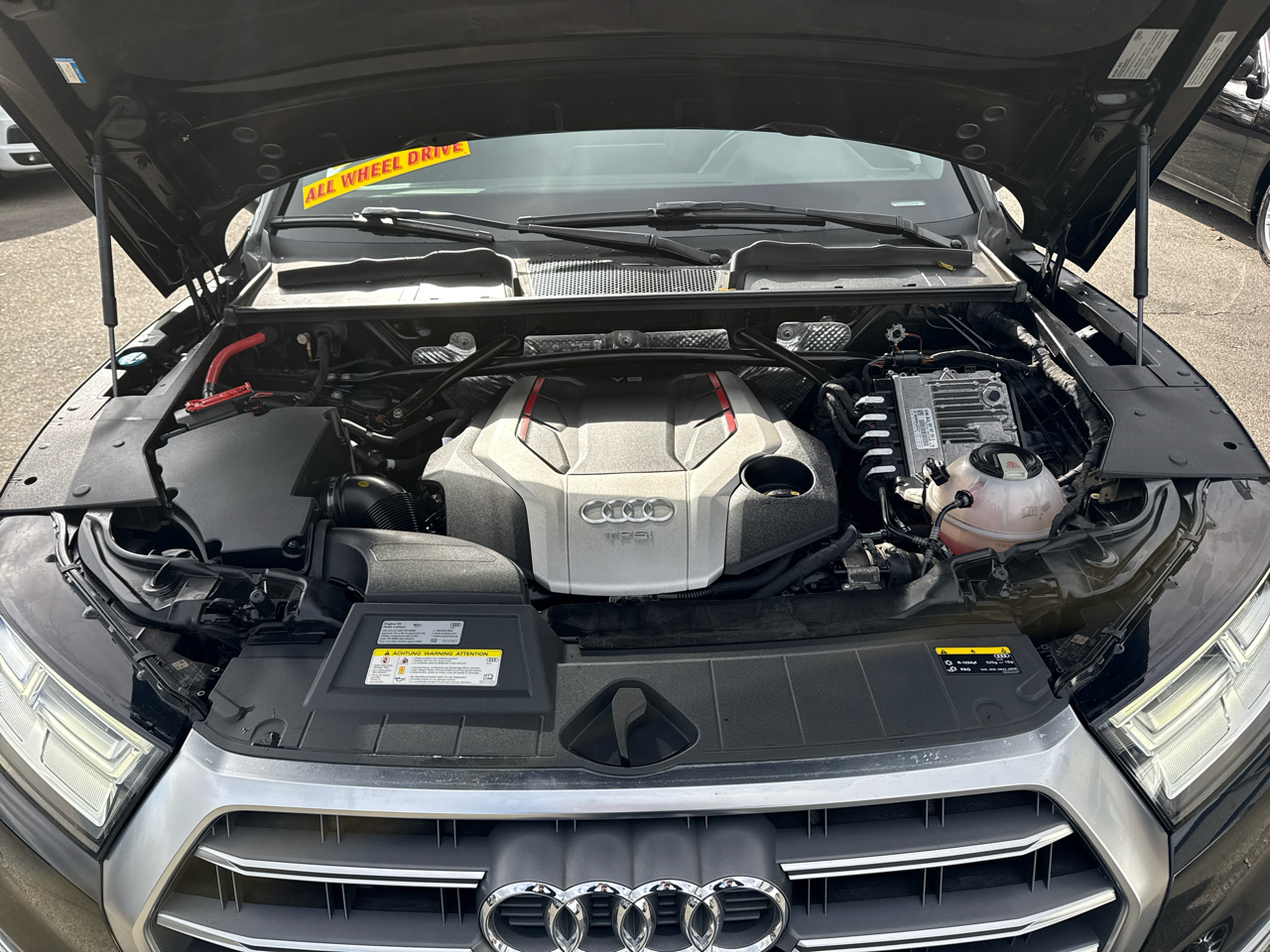 Audi SQ5 3.0 TFSI Premium Plus 2018 Audi SQ5 3.0 TFSI Premium Plus 2018