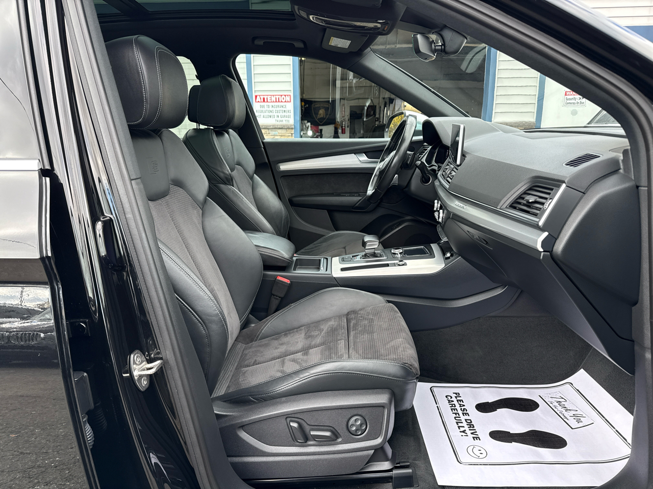 Audi SQ5 3.0 TFSI Premium Plus 2018 Audi SQ5 3.0 TFSI Premium Plus 2018