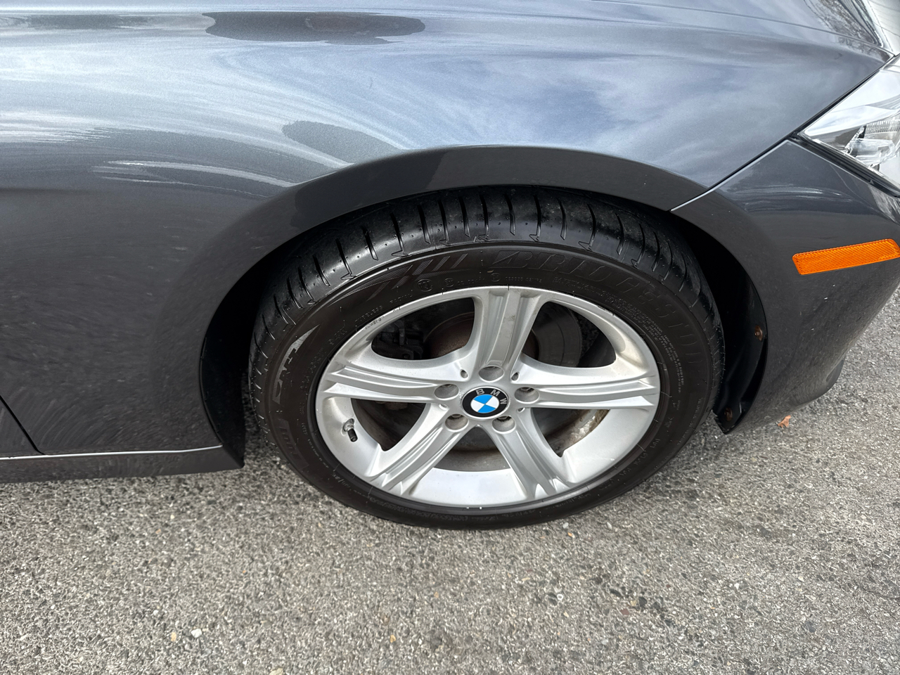 BMW 3 Series 4dr Sdn 328i xDrive AWD SULEV 2013 BMW 3 Series 4dr Sdn 328i xDrive AWD SULEV 2013