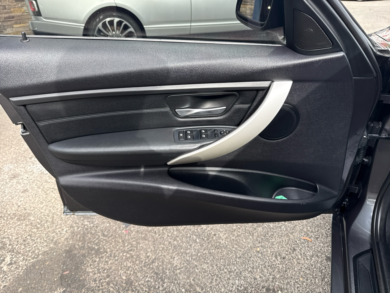 BMW 3 Series 4dr Sdn 328i xDrive AWD SULEV 2013 BMW 3 Series 4dr Sdn 328i xDrive AWD SULEV 2013