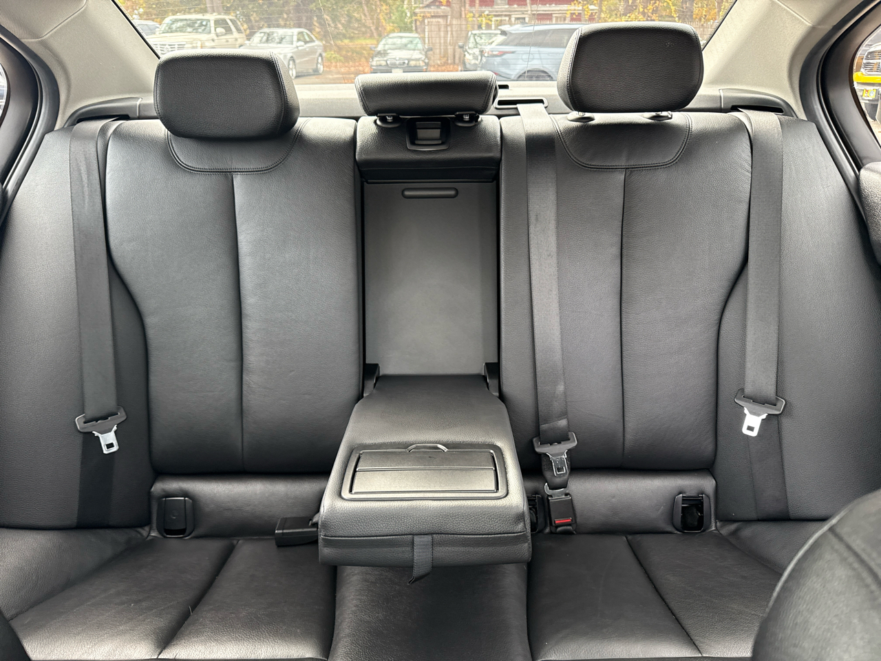 BMW 3 Series 4dr Sdn 328i xDrive AWD SULEV 2013 BMW 3 Series 4dr Sdn 328i xDrive AWD SULEV 2013