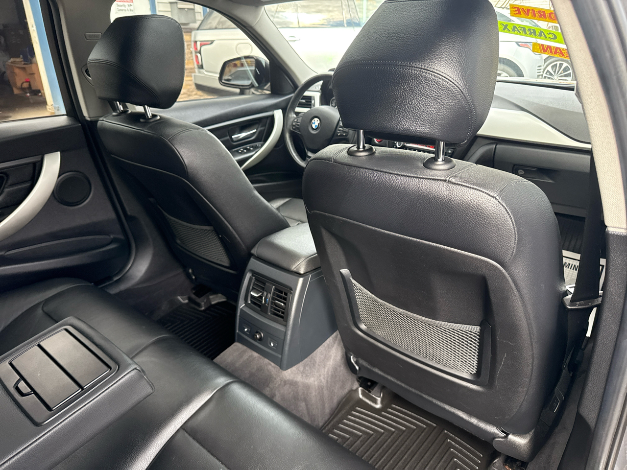 BMW 3 Series 4dr Sdn 328i xDrive AWD SULEV 2013 BMW 3 Series 4dr Sdn 328i xDrive AWD SULEV 2013