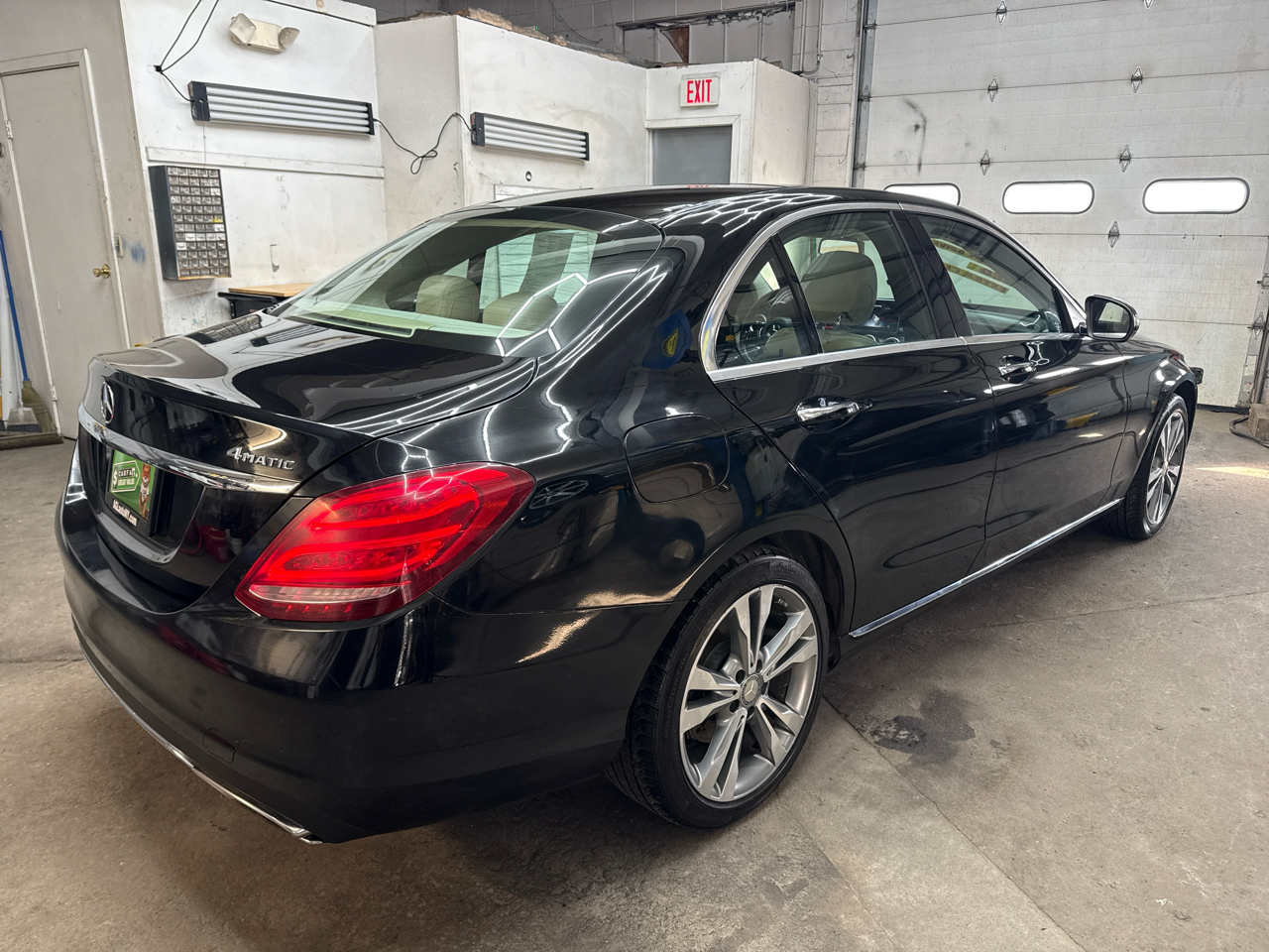 Mercedes-Benz C-Class 4dr Sdn C 300 4MATIC 2015