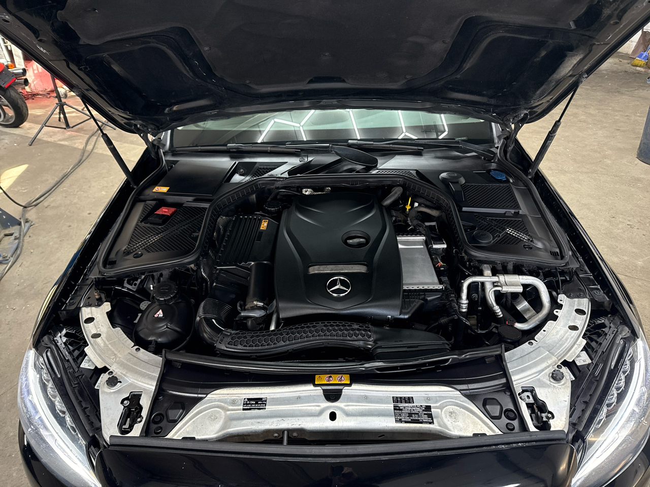 Mercedes-Benz C-Class 4dr Sdn C 300 4MATIC 2015