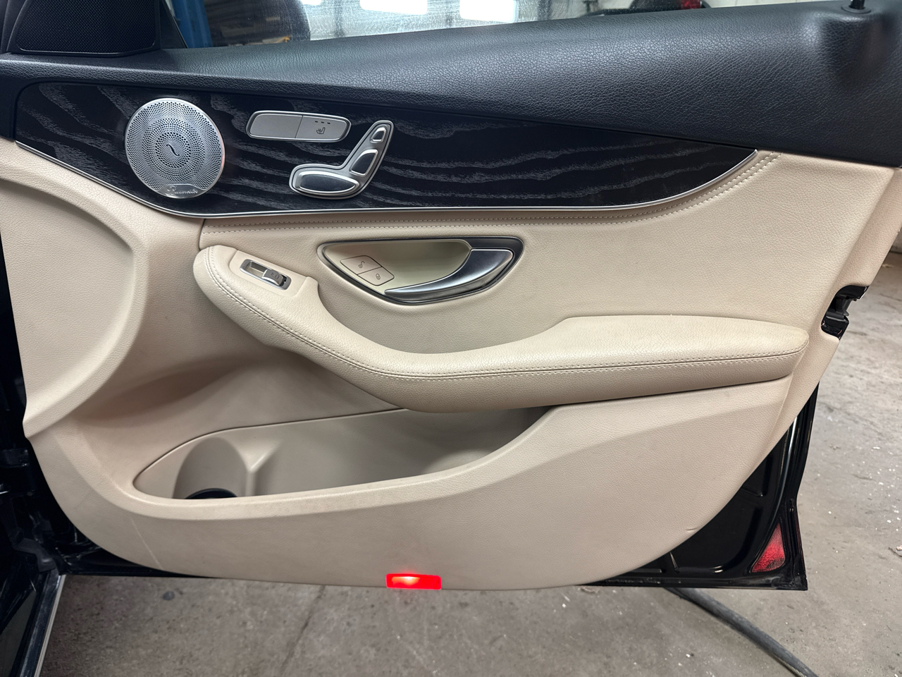 Mercedes-Benz C-Class 4dr Sdn C 300 4MATIC 2015