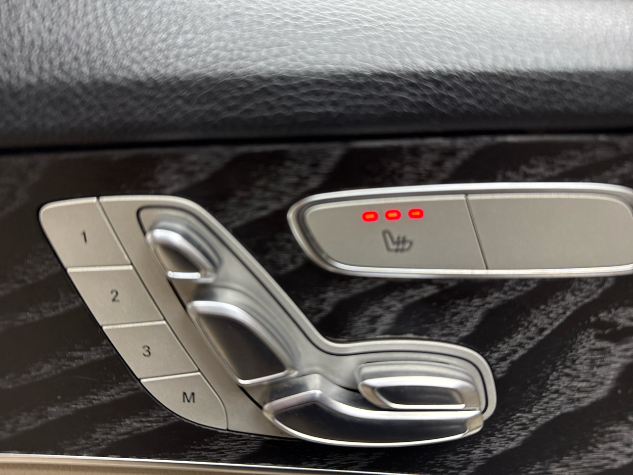 Mercedes-Benz C-Class 4dr Sdn C 300 4MATIC 2015