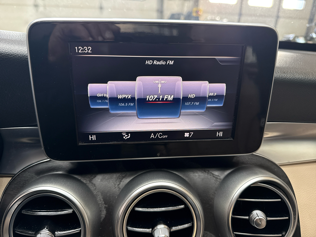 Mercedes-Benz C-Class 4dr Sdn C 300 4MATIC 2015