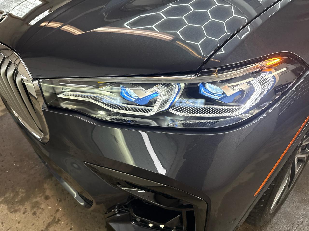 BMW X7 xDrive50i Sports Activity Vehicle 2019