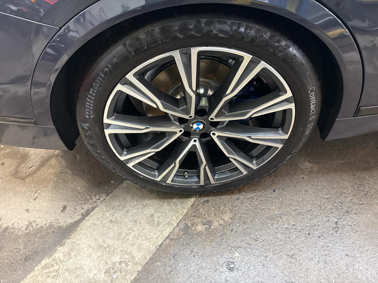 BMW X7 xDrive50i Sports Activity Vehicle 2019