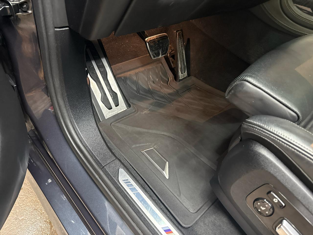 BMW X7 xDrive50i Sports Activity Vehicle 2019