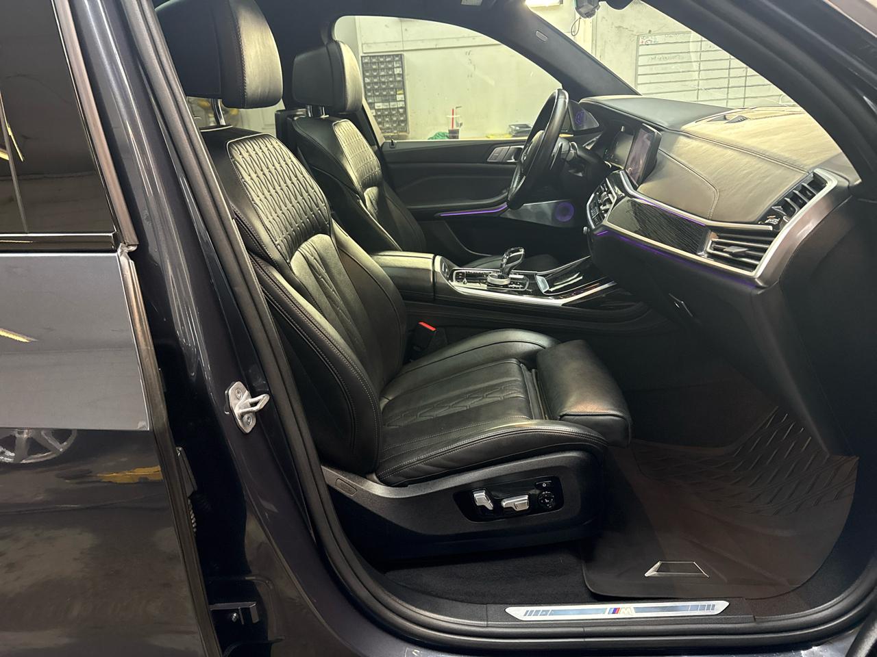 BMW X7 xDrive50i Sports Activity Vehicle 2019