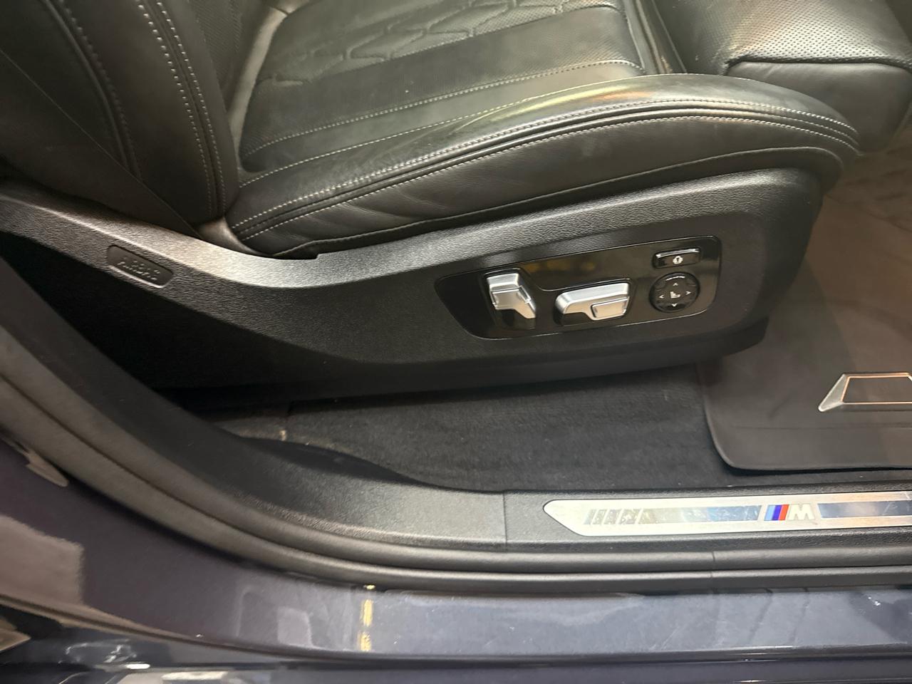 BMW X7 xDrive50i Sports Activity Vehicle 2019