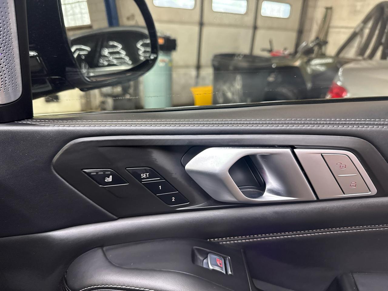 BMW X7 xDrive50i Sports Activity Vehicle 2019