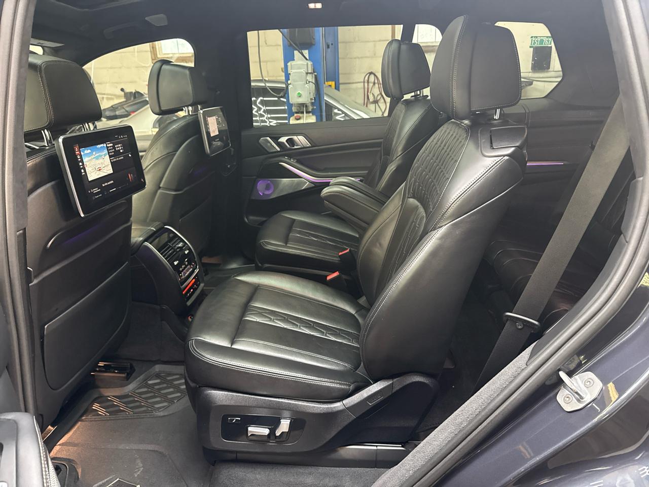 BMW X7 xDrive50i Sports Activity Vehicle 2019