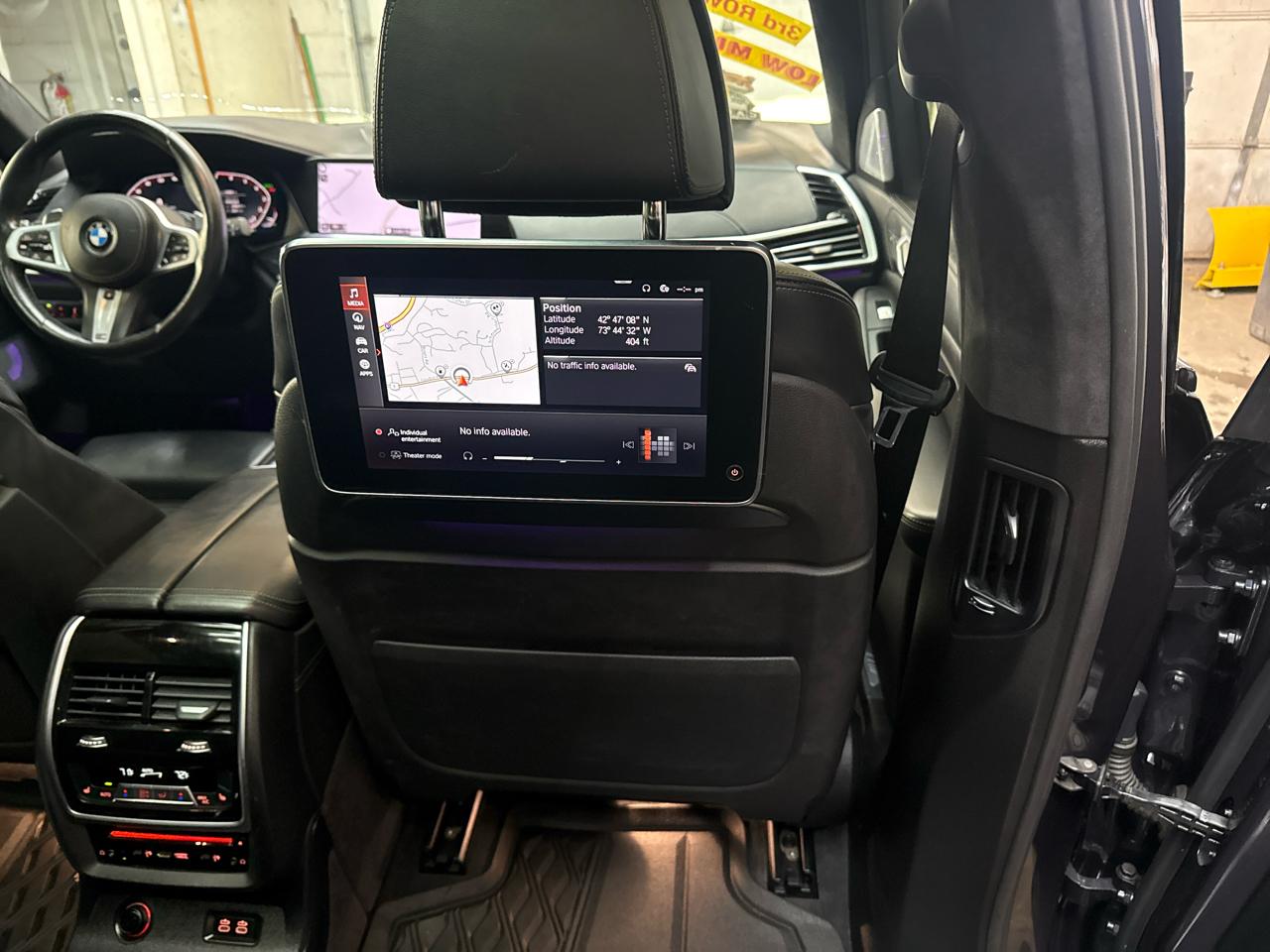 BMW X7 xDrive50i Sports Activity Vehicle 2019