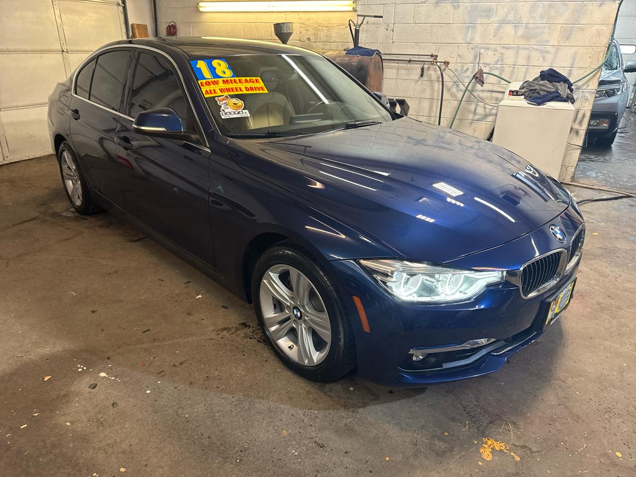 BMW 3 Series 330i xDrive Sedan 2018
