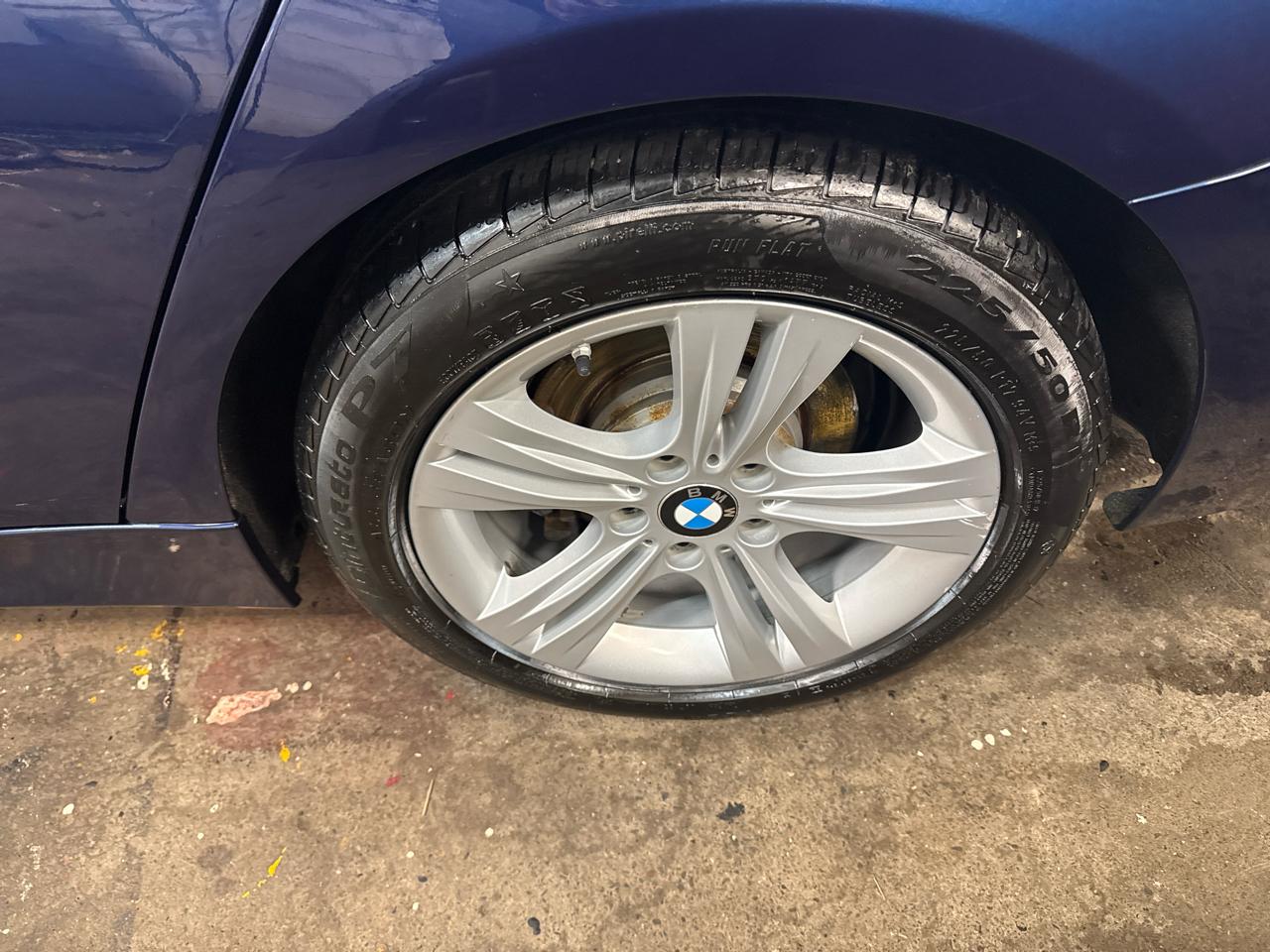 BMW 3 Series 330i xDrive Sedan 2018