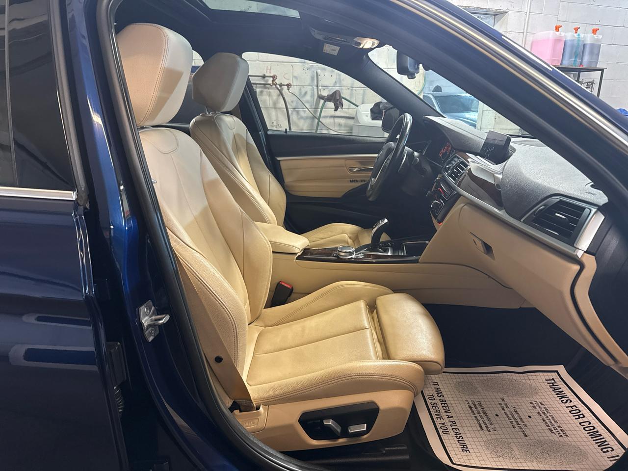 BMW 3 Series 330i xDrive Sedan 2018