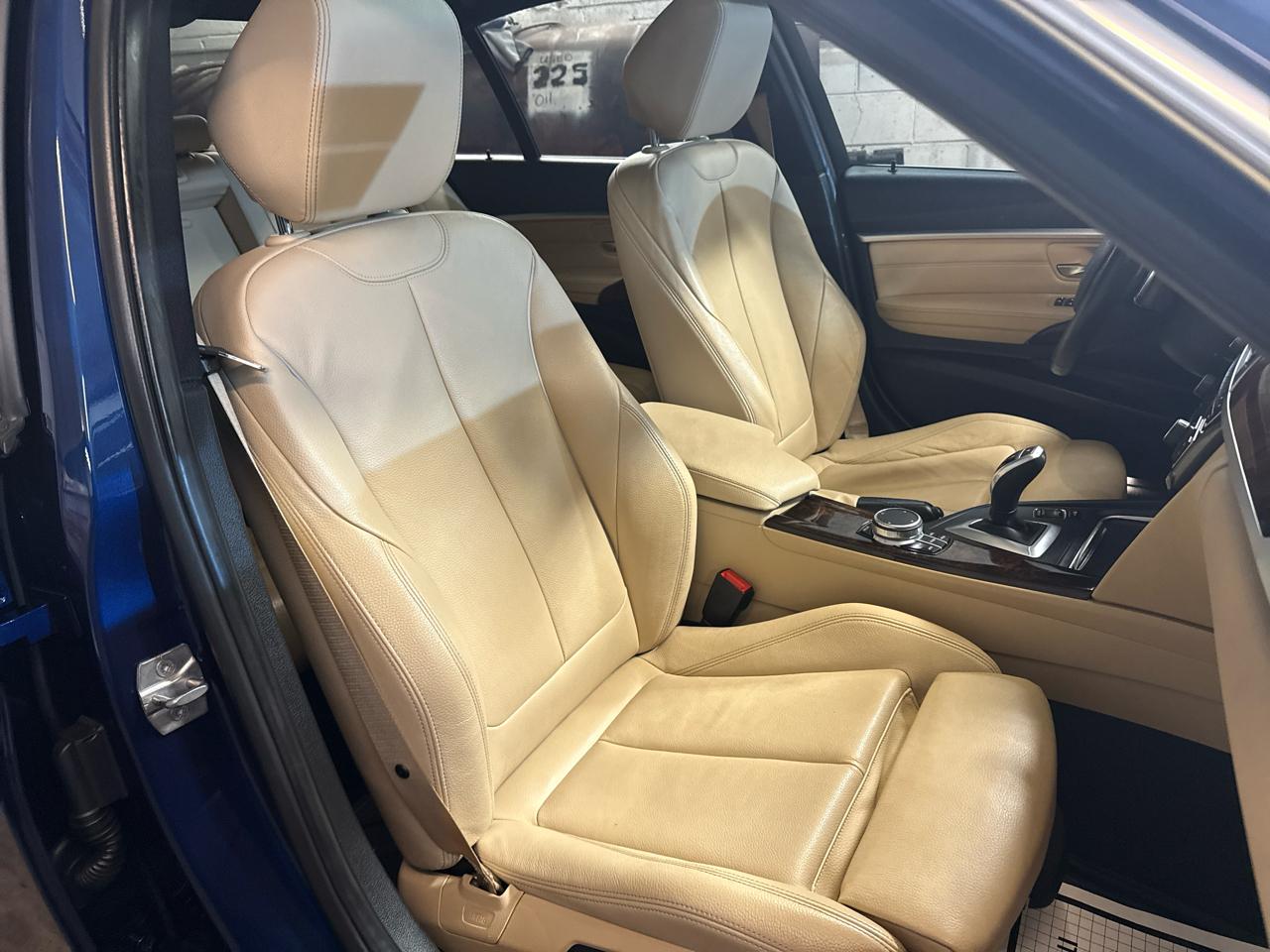 BMW 3 Series 330i xDrive Sedan 2018