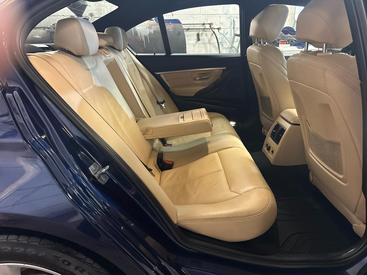 BMW 3 Series 330i xDrive Sedan 2018