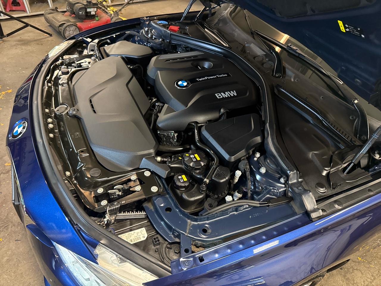 BMW 3 Series 330i xDrive Sedan 2018