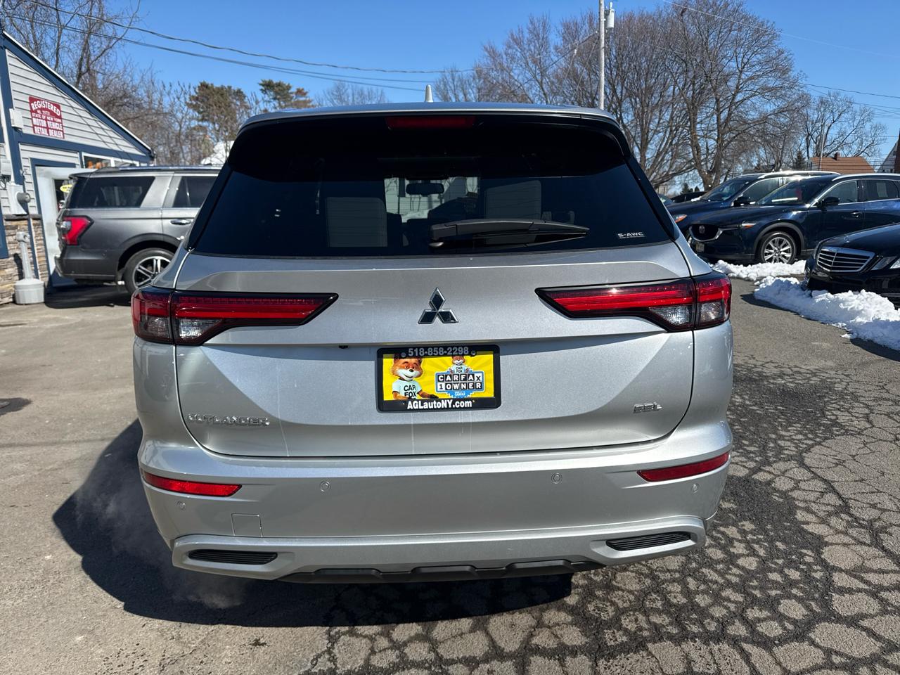 Mitsubishi Outlander SEL S-AWC 2024