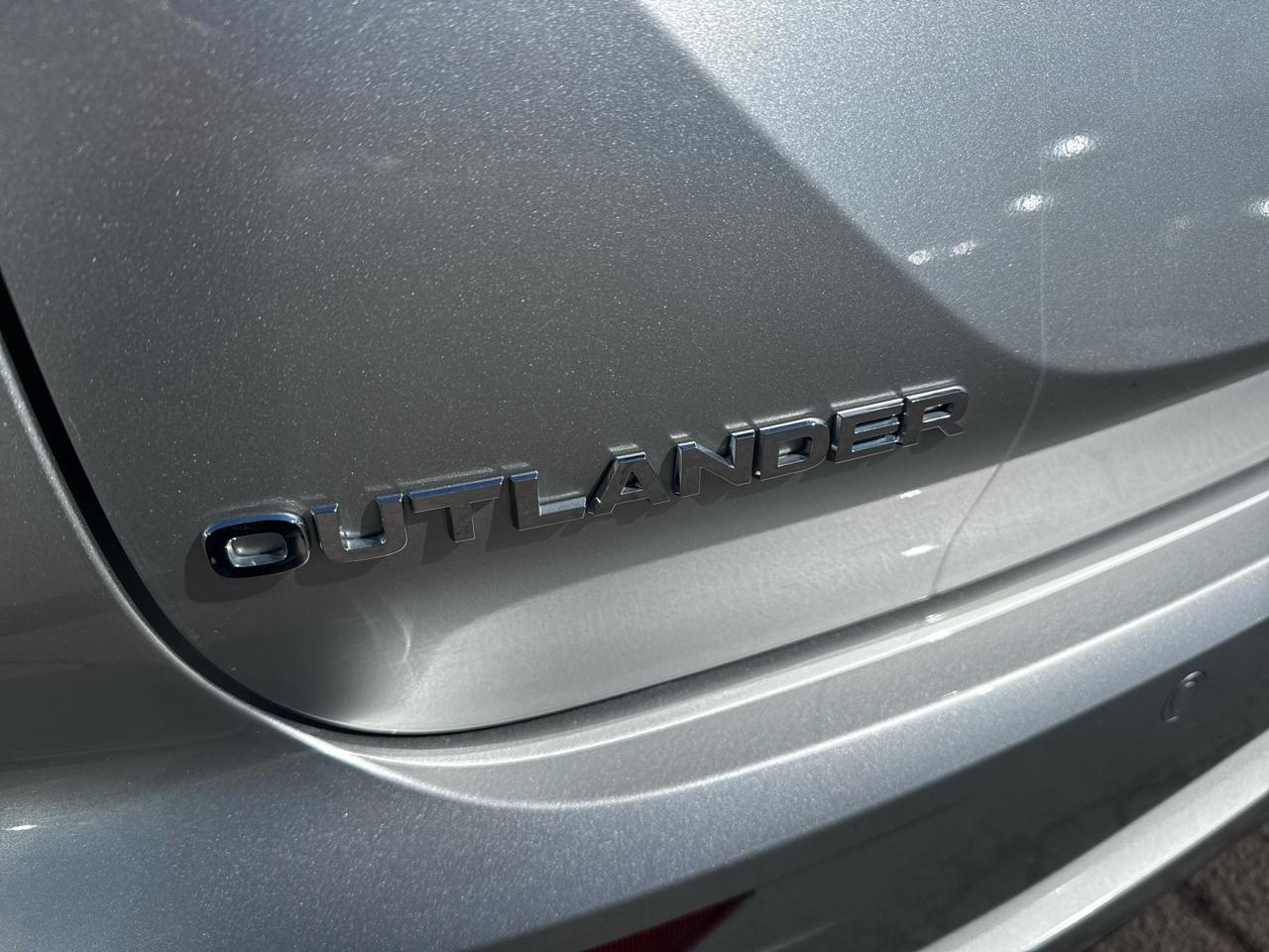 Mitsubishi Outlander SEL S-AWC 2024