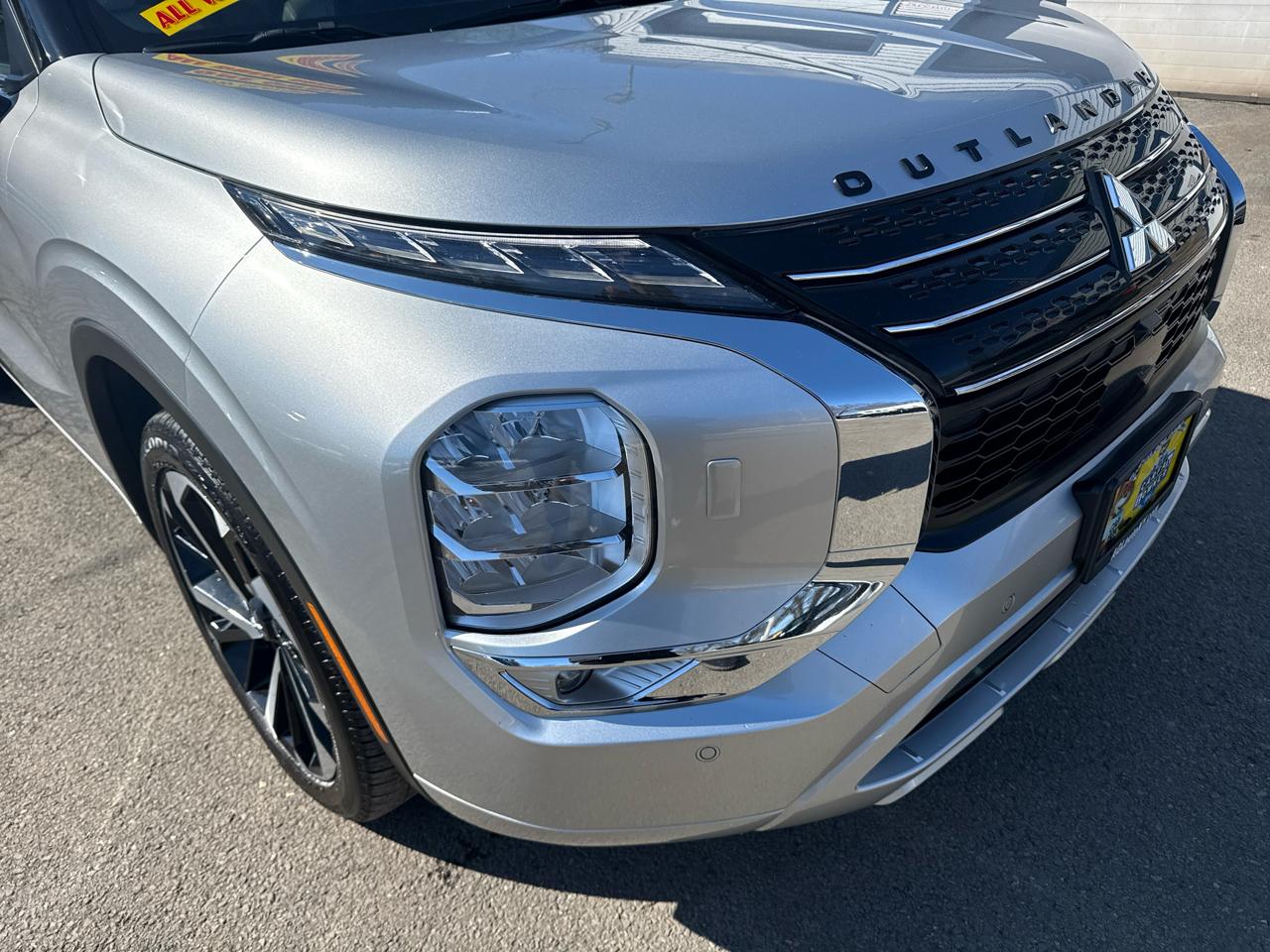 Mitsubishi Outlander SEL S-AWC 2024