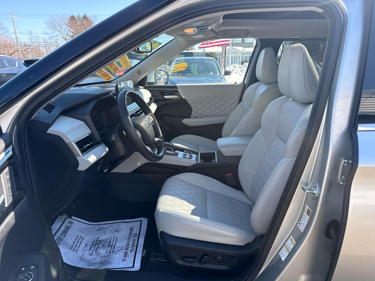 Mitsubishi Outlander SEL S-AWC 2024