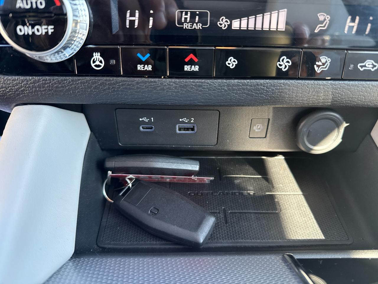 Mitsubishi Outlander SEL S-AWC 2024