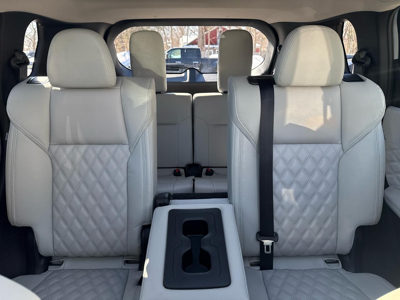 Mitsubishi Outlander SEL S-AWC 2024