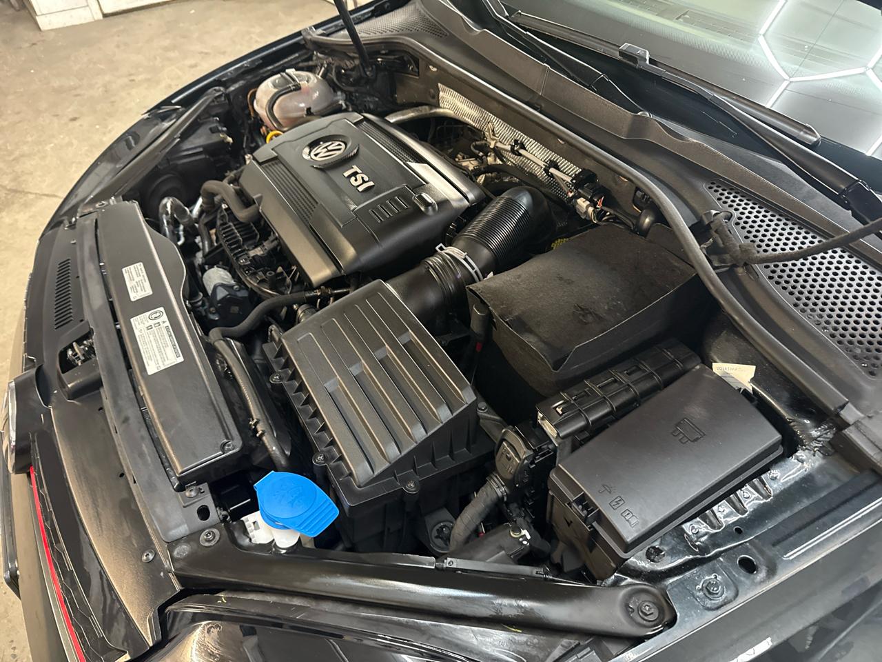 Volkswagen Golf GTI 2.0T 4-Door Autobahn Manual 2017