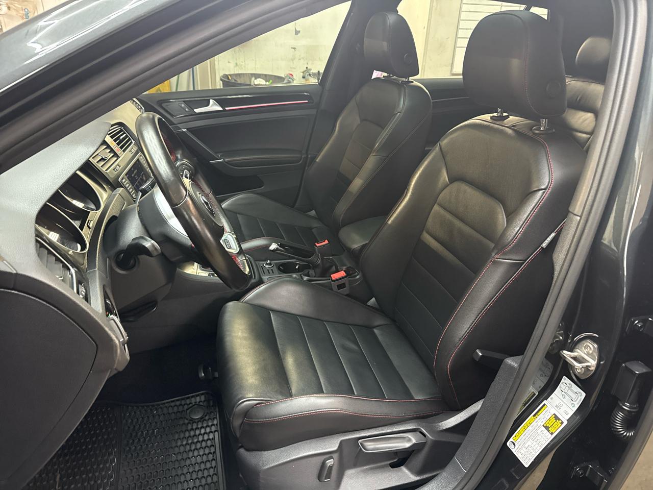 Volkswagen Golf GTI 2.0T 4-Door Autobahn Manual 2017