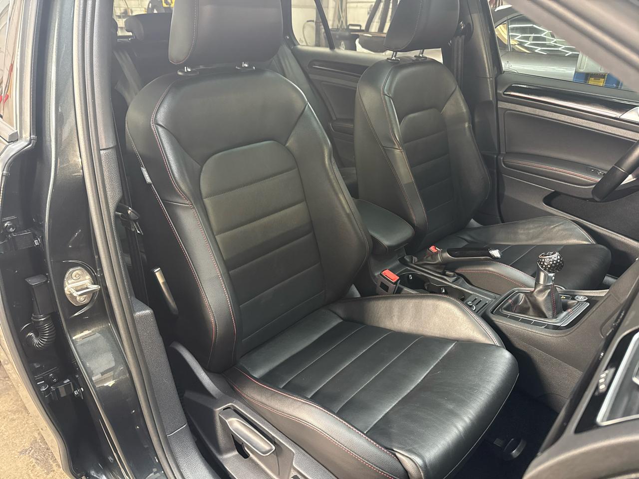 Volkswagen Golf GTI 2.0T 4-Door Autobahn Manual 2017